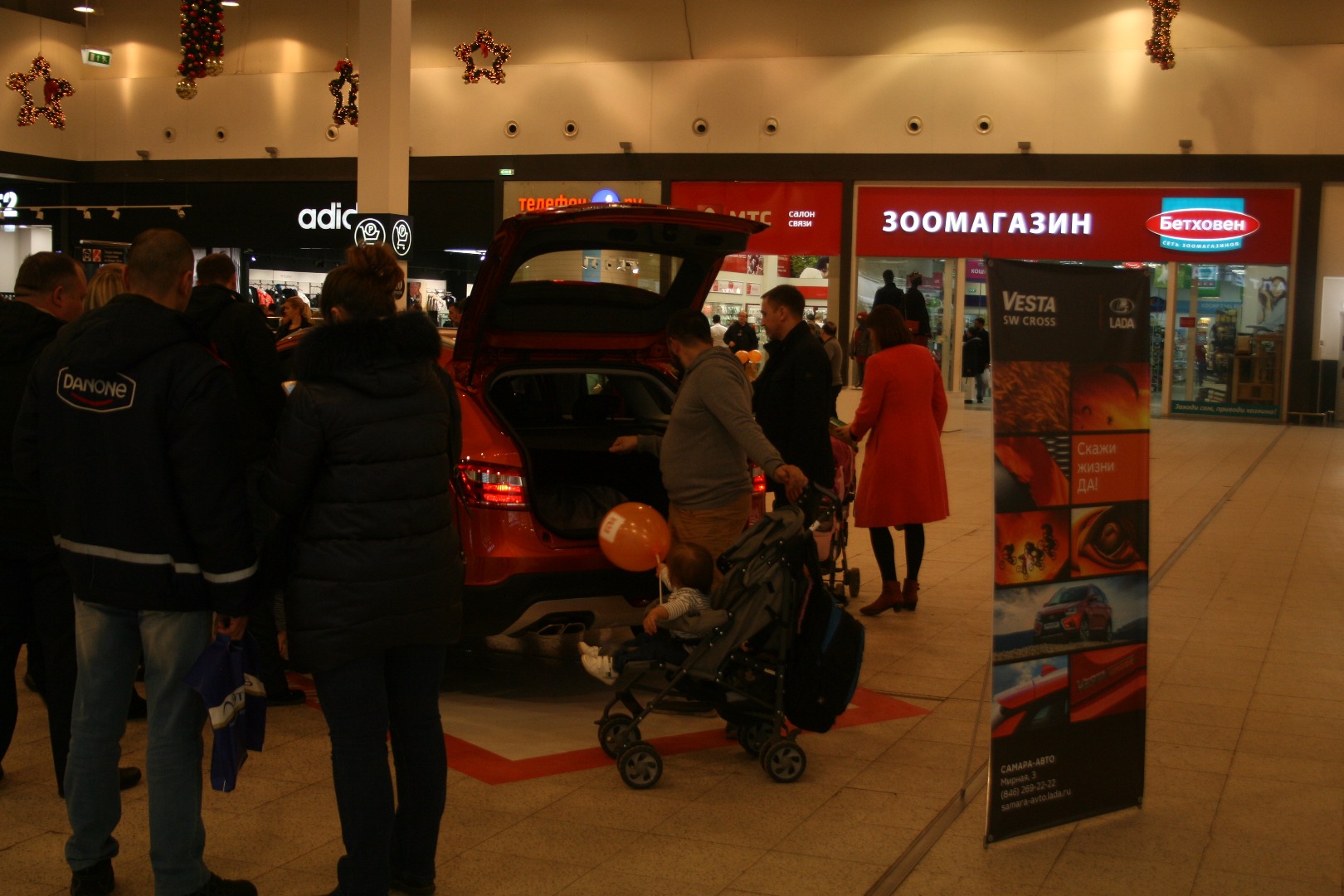 LADA Vesta SW Cross приглашает на встречу в ТРК МЕГА