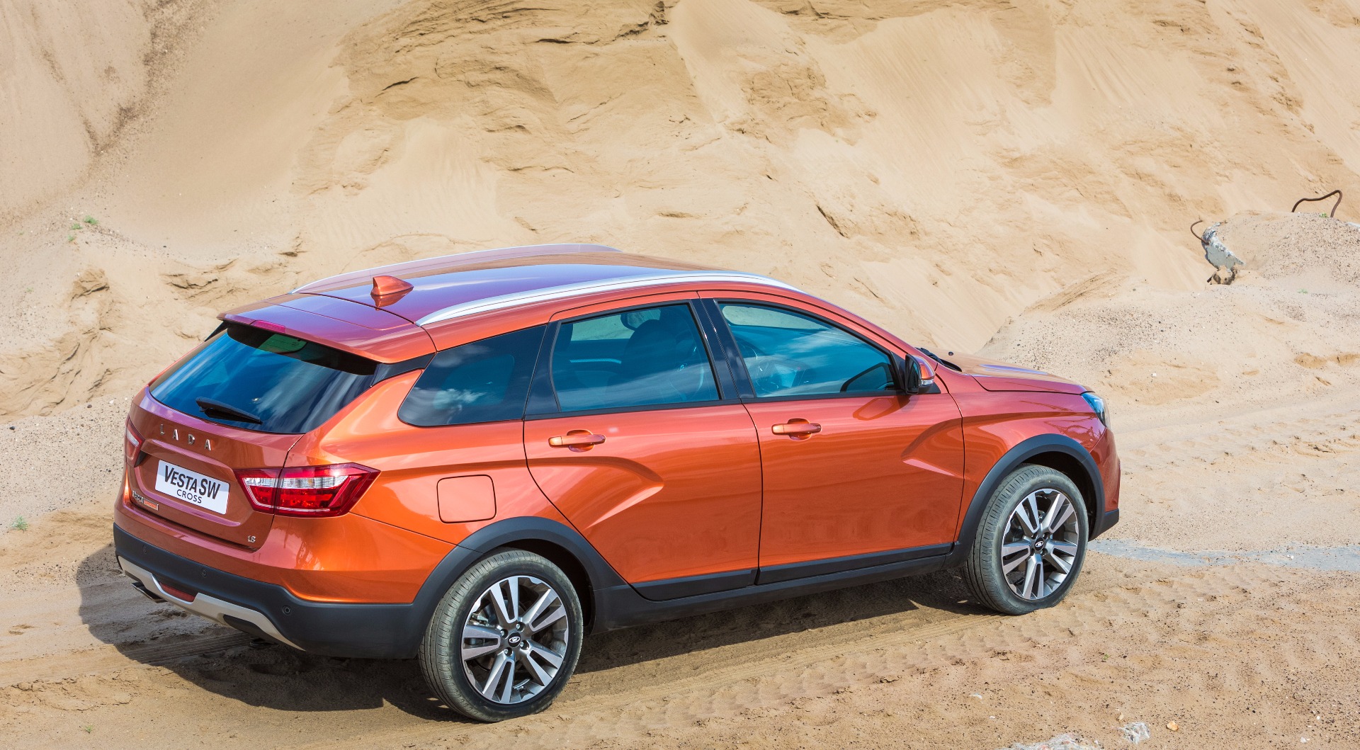 LADA Vesta SW Cross и LADA Vesta SW: ломая стереотипы