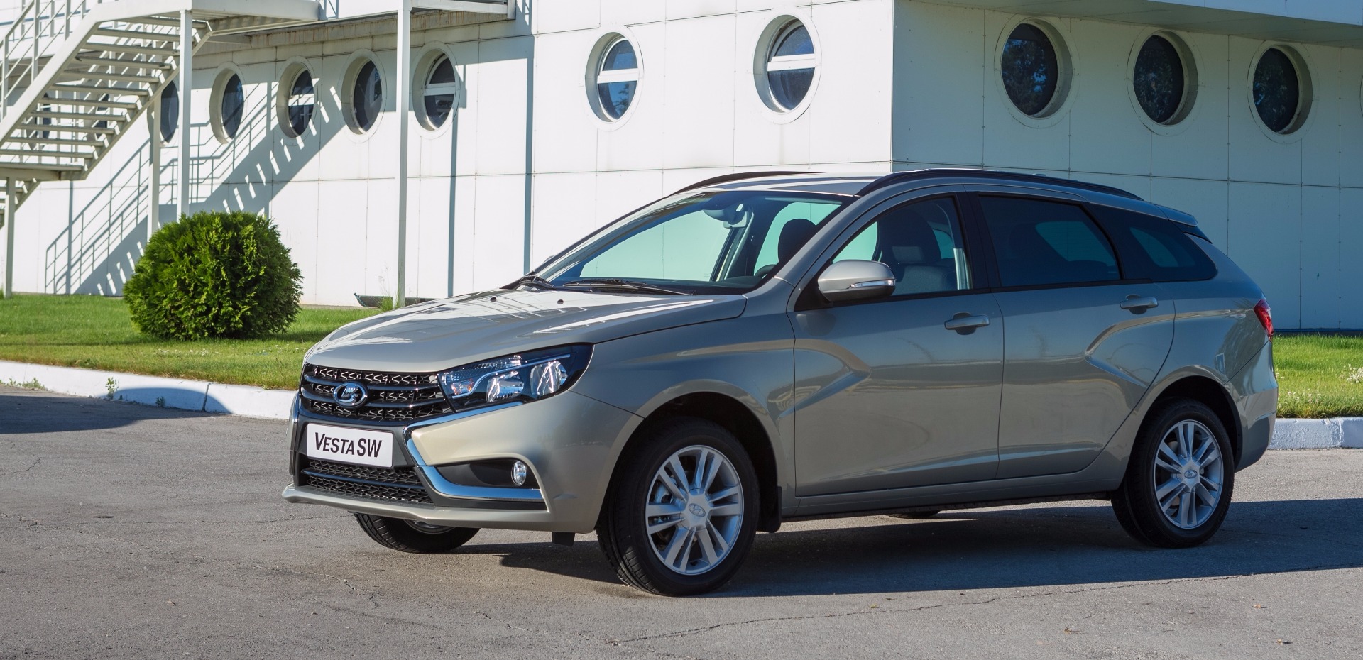LADA Vesta SW Cross и LADA Vesta SW: ломая стереотипы