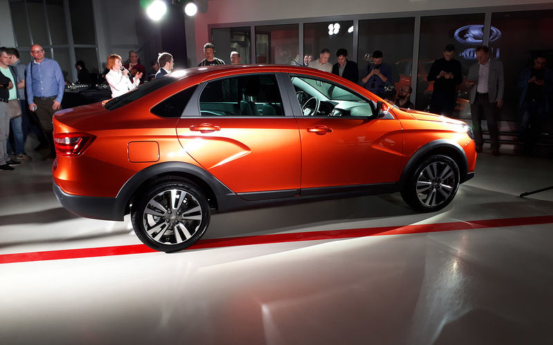 САМАРА-АВТО РАСКРЫВАЕТ СЕКРЕТЫ ПРЕЗЕНТАЦИЙ НОВЫХ МОДЕЛЕЙ LADA