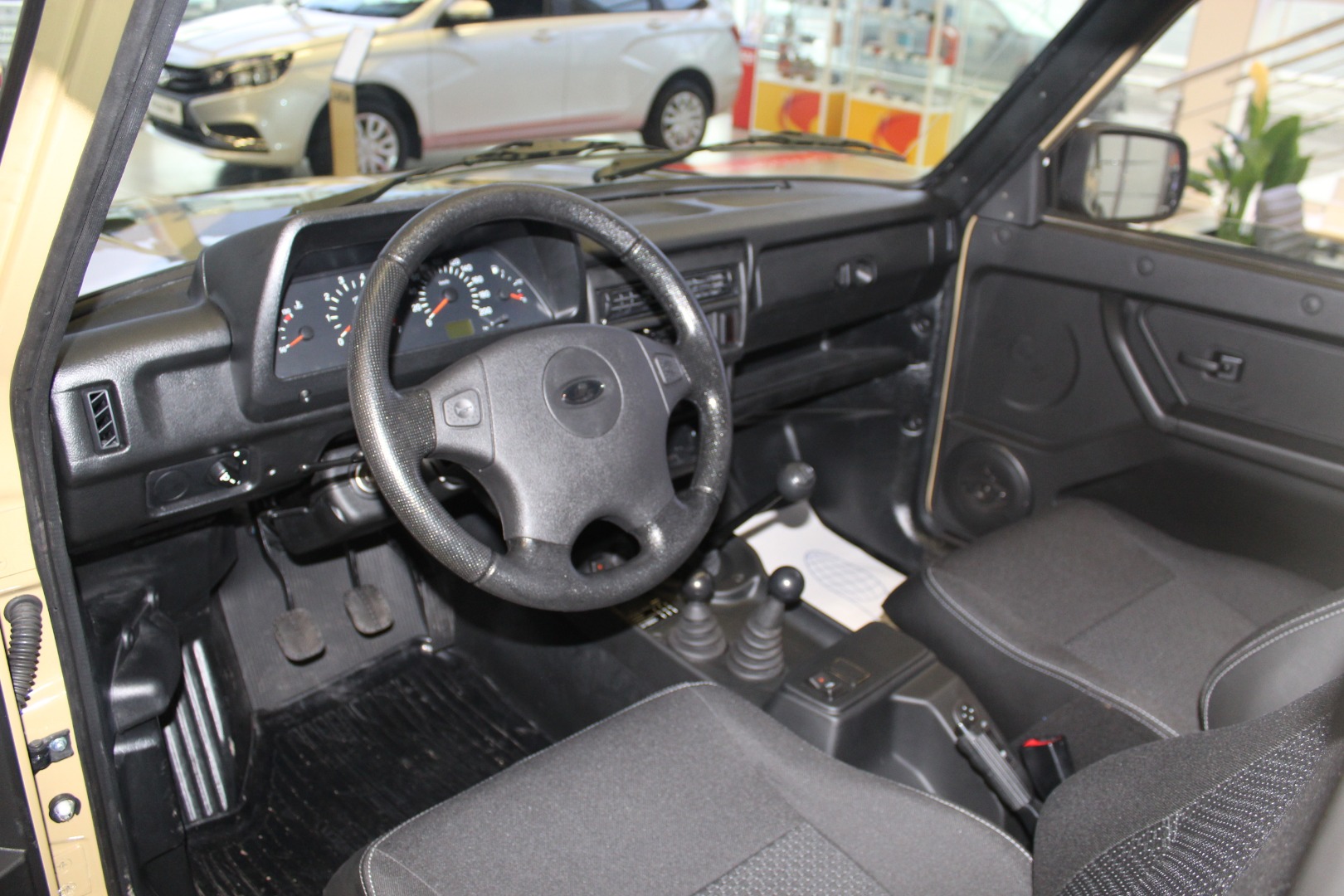 Немцы признали Lada 4x4 лучшим компактным внедорожником
